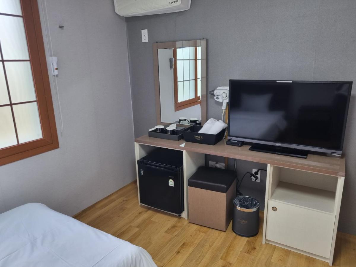 Charlie Hotel Jeju Dış mekan fotoğraf