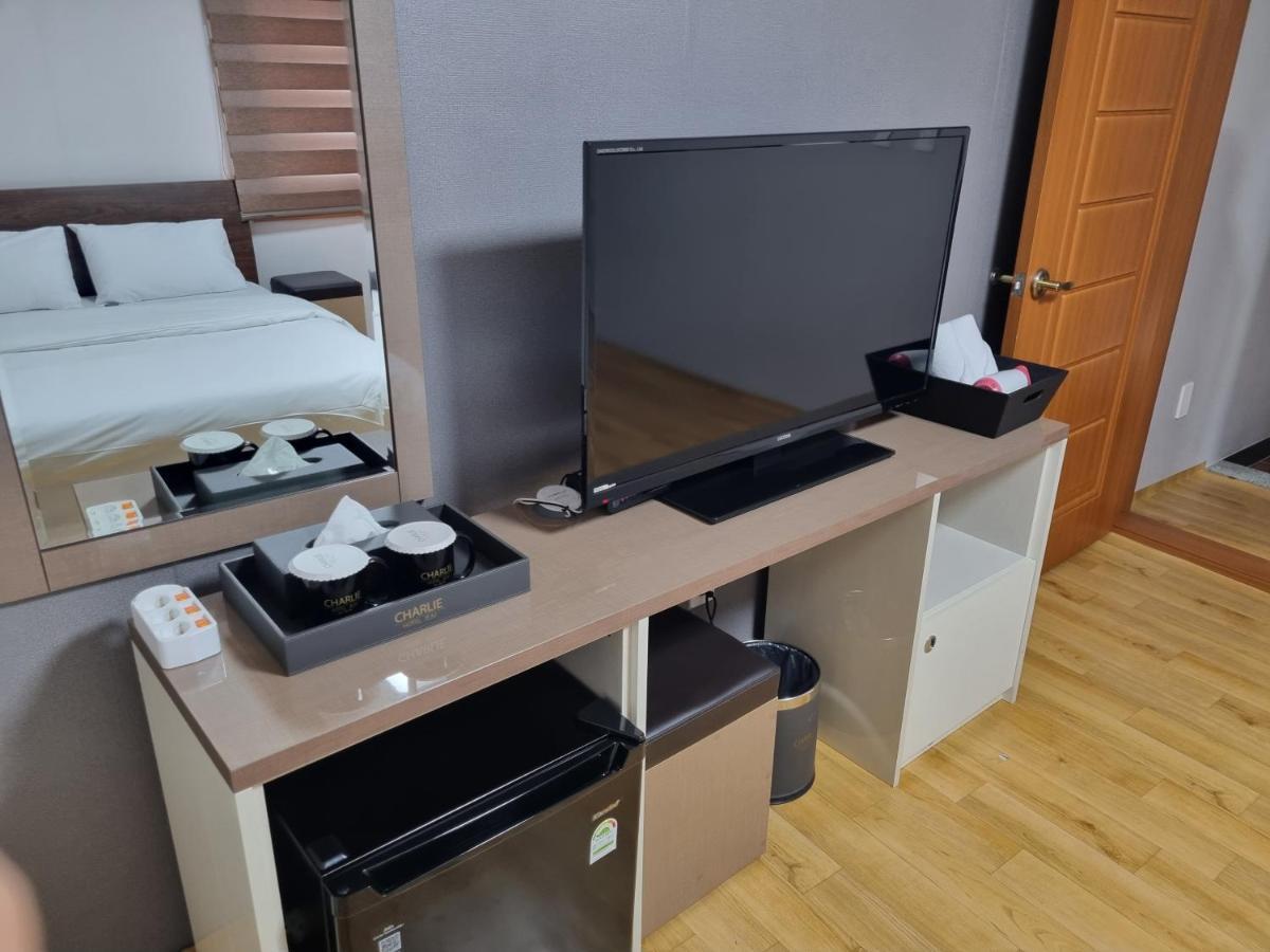 Charlie Hotel Jeju Dış mekan fotoğraf